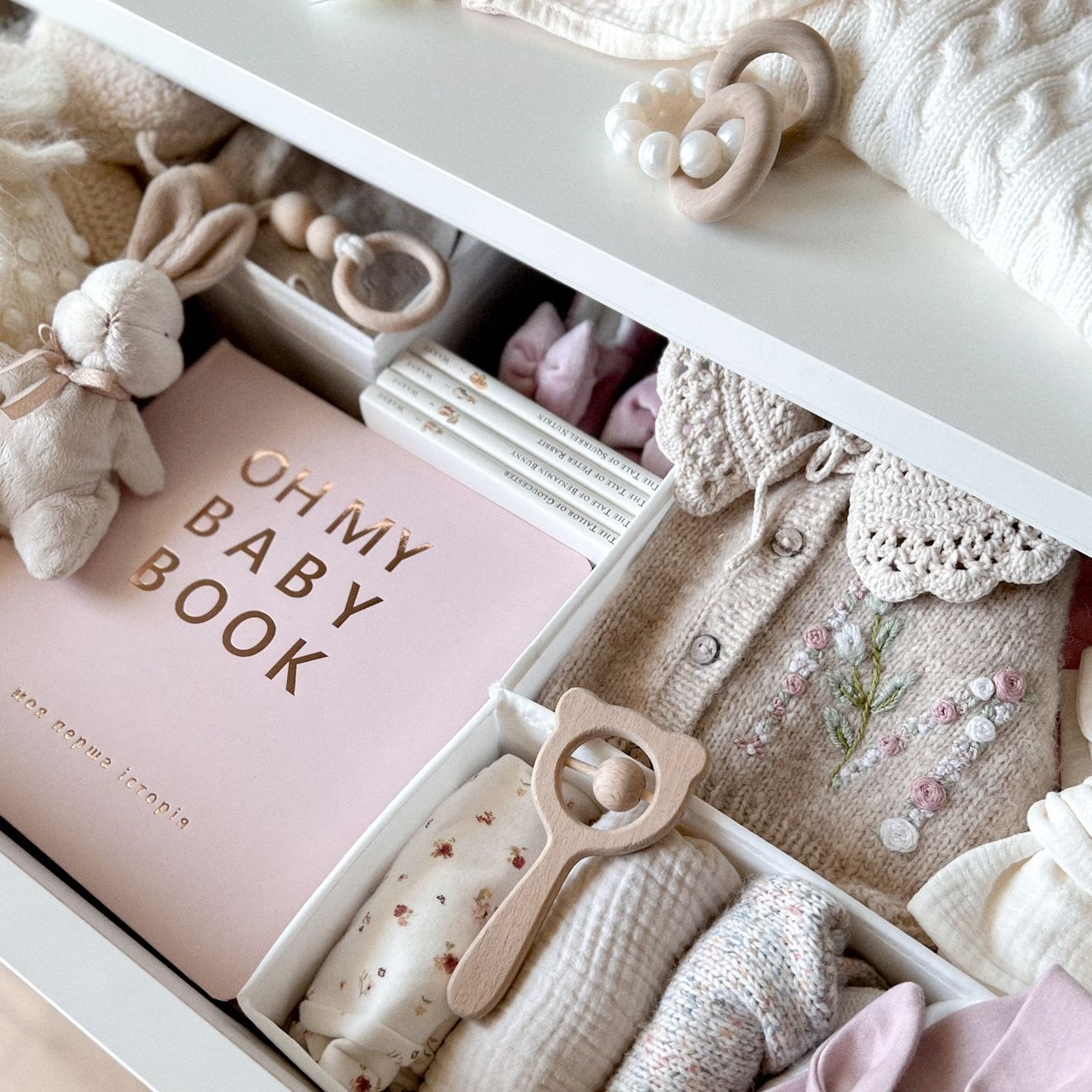 Oh My Baby Book для дівчинки рожевий (укр) New Design